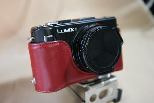 DMC-LX3 with Eveready Case RED 2/3