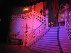  Le majestueux escalier du hall