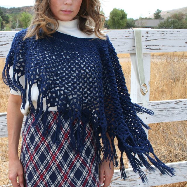 Women&apos;s Knitted Sweaters = free knitting patterns,Aran sweaters