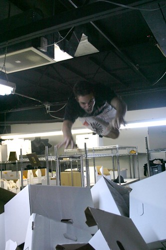 Extreme Box Jumping – Kevin Ahead