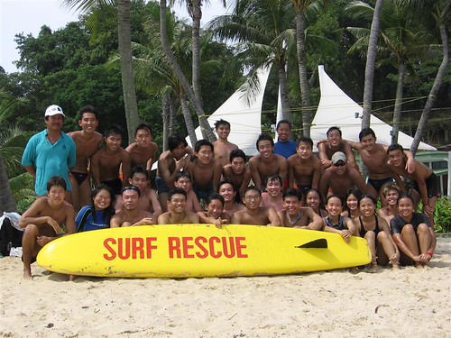 teamNUS Lifesaving: after a training session at Sentosa Siloso Beach