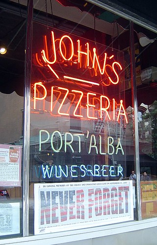 John's pizzeria