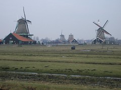 Kincir-Kincir Angin di Volendam, Netherlands