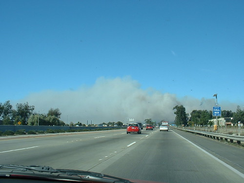 Ventura wildfire smoke over highway 101