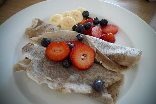 Crepes with Cottage Cheese and Fresh Fruit