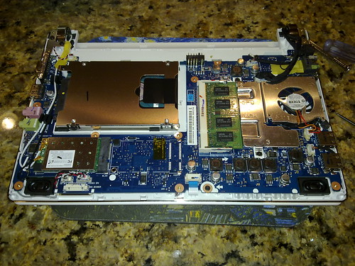 01/10/2009 - Samsung NC10 dissection