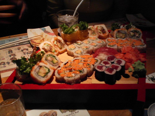 friday night mo-sushi