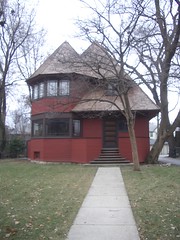 013 robert parker house at 1019 chicago av