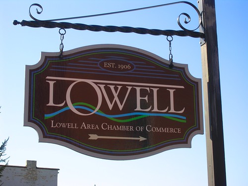 Lowell MI Chamber of Commerce sign