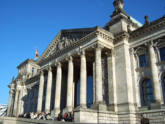 Der Reichstag an einem sonnigen Wintertag.