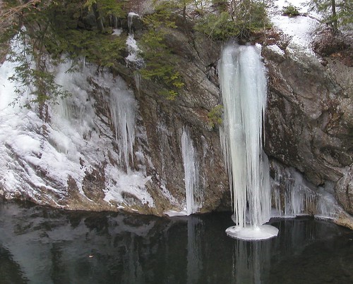 Gorge Frozen falls