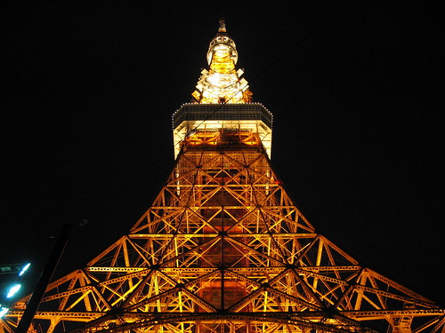 Tokyo Tower - ablja, tj. ljudska perspektiva