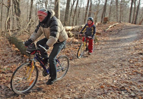 Luas and Daddy on Bikes in Bronte Creek