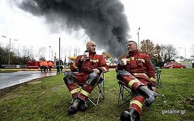 relaxing-fire-fighters-03