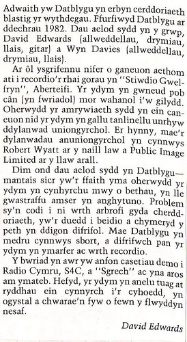 Dwy erthygl, un Saesneg ac un Gymraeg, o gylchgrawn Ysgol Uwchradd Aberteifi.