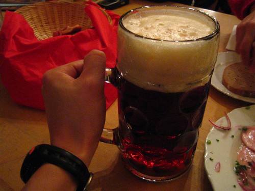 濃い色のビール