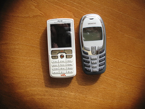 Sony Ericsson W800 i Siemens A57