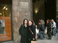 Jenny & Tina at Picasso Museum