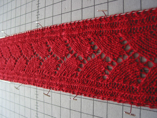 spin-dye-knit-a-scarf - blocking