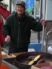 baked sweet potato vendor