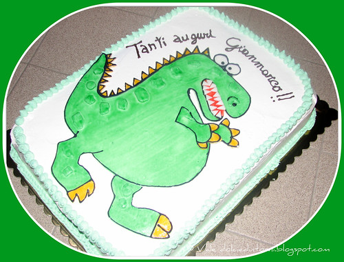 Torta dinosauro (T-rex cake)