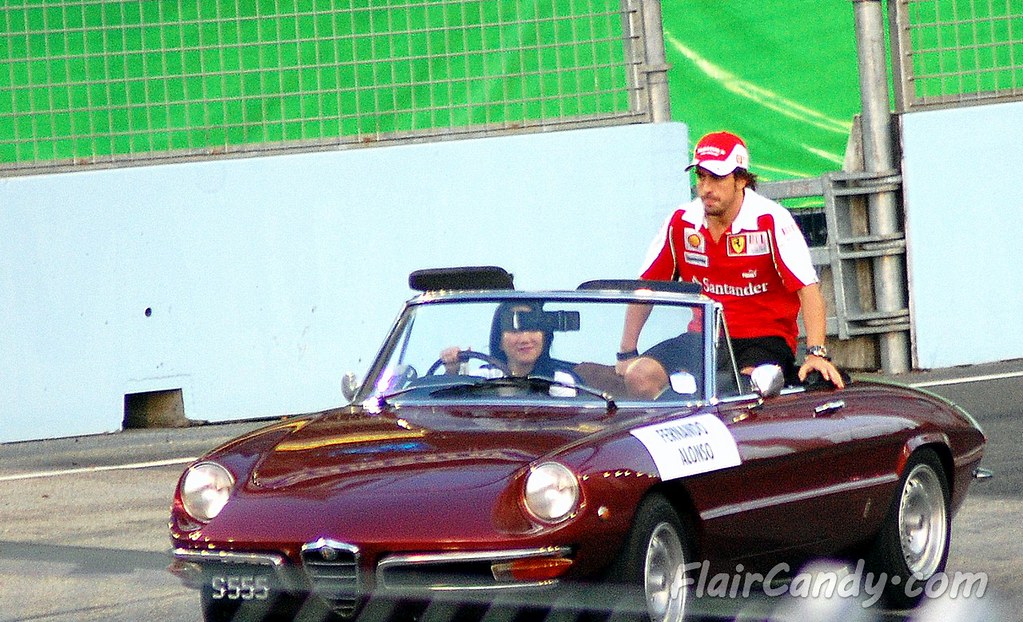F1 Signapore Grand Prix 2010 - Day 3 Qualifying (23)