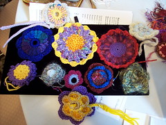 Barbara's Class Samples. Later she gave me the red & purple flower as a gift for my daugher!  Wasn't that nice of her?  Thanks Barbara!