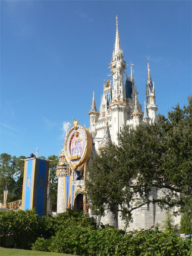 magic kingdom logo. magic kingdom castle logo.