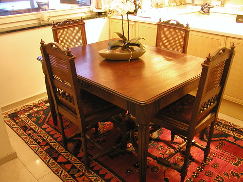 Dining Table and Chairs 004