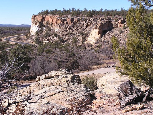 The 

start of the Narrows Rim Trail