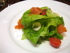 bibb lettuce salad with smoked salmon