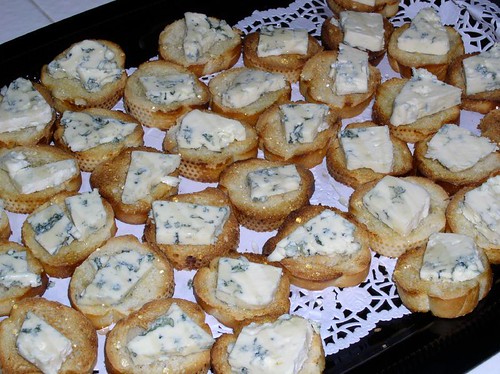 Crostini and blue cheese