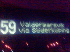 Destinationsskylt på buss med texten '...59 Valdermarsvik via Söderköping'