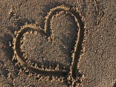 Heart in Sand (pic from net)