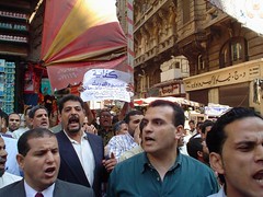 Kefaya, MBs, and Socialists protest at corner of Souk el Tawfikia street