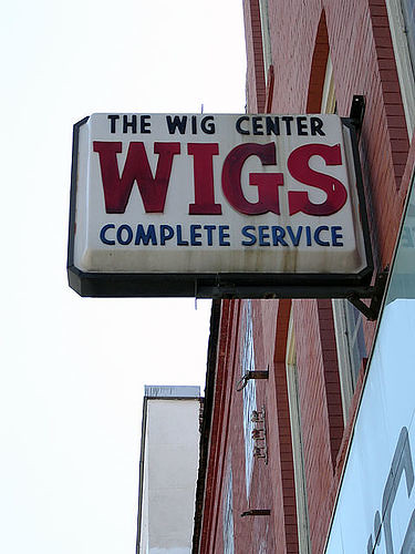 Wigs sign