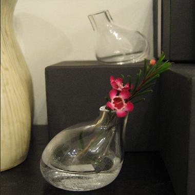 pebble vase