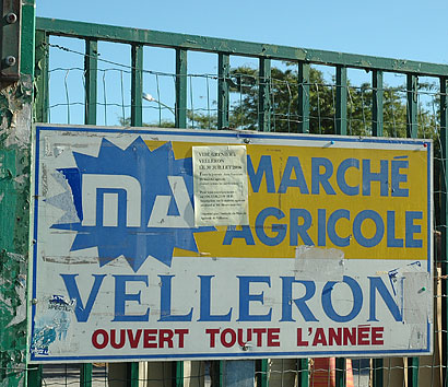 Marché Agricole Sign, Velleron, Provence, France