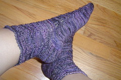 Lacy scallops socks--side view
