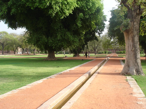 Humayun's tomb area