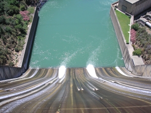 Shasta Dam, Down Spillway