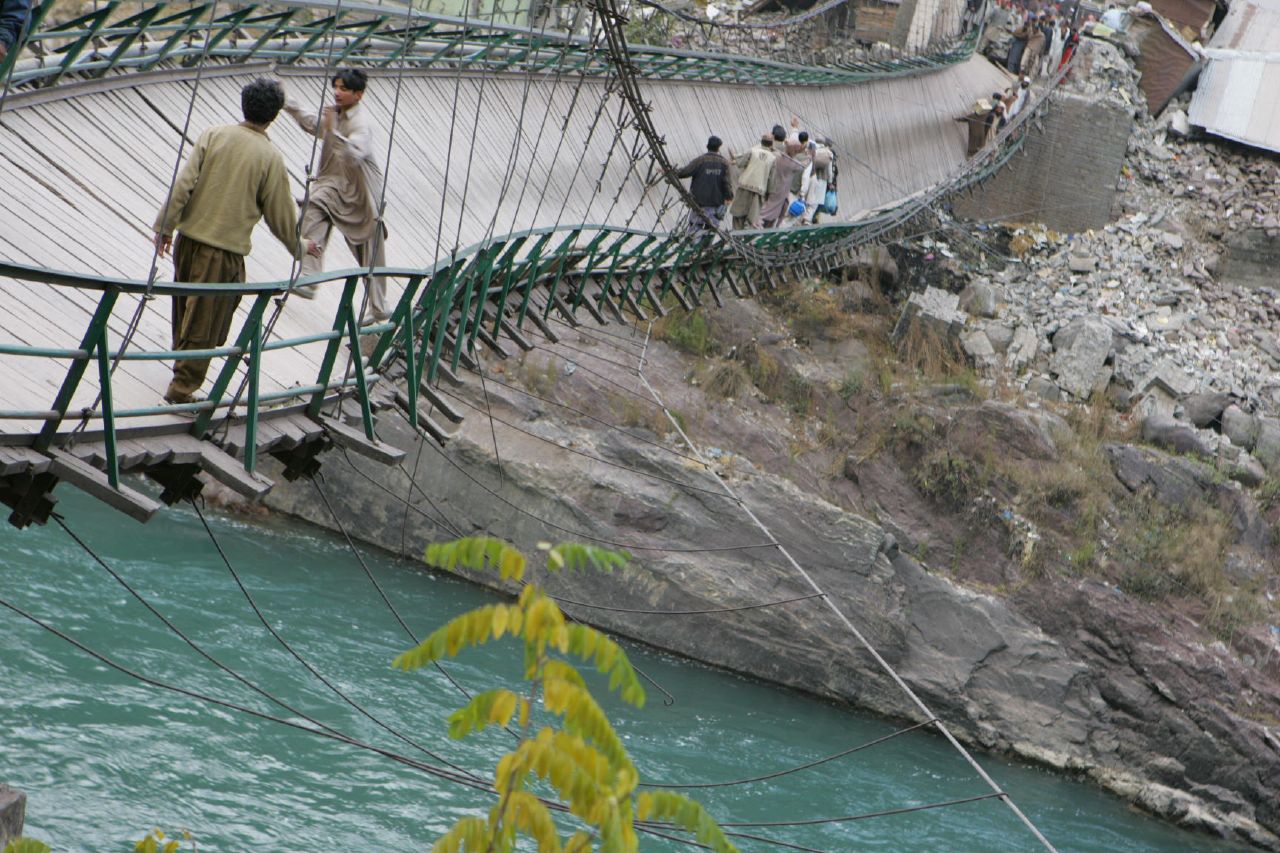 pakistán puente vivo2