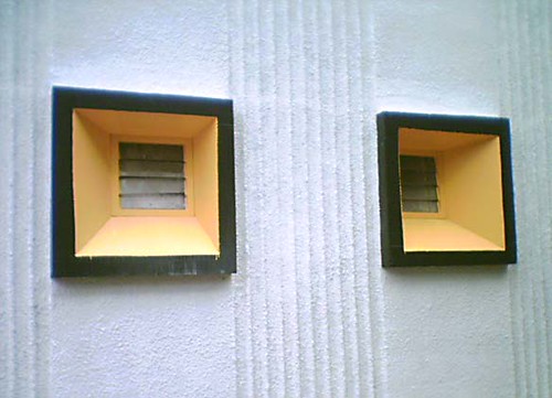 Yellow windows - part of the 'guess where Wellington' pool on Flickr