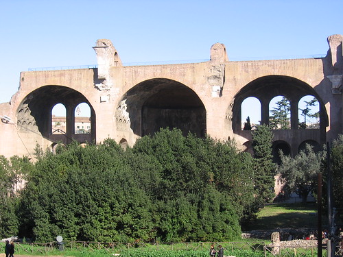 Basilica of Maxentius, facing the Via Sacra