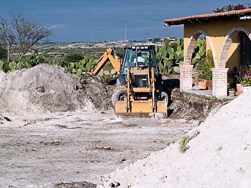 Construction at Rancho La Luz