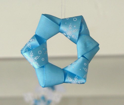 aqua ribbon star ornament