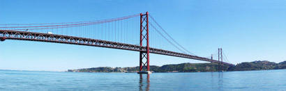 April_25_Bridge,_Lisbon