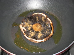 Sauteing mushroom