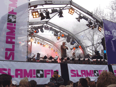 Radioactive.blog.nl | Koninginnedag 2006 op het Rembrandtplein in Amsterdam, SLAM FM [ Thomas Giger ]