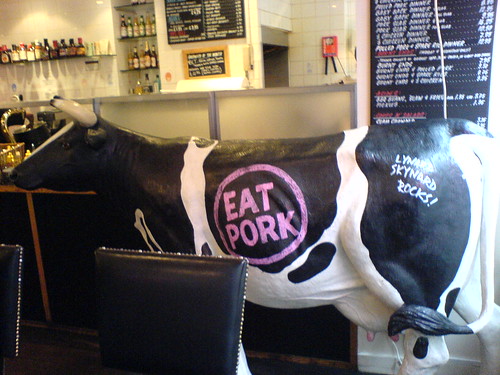 Bodean's Eat Pork Cow